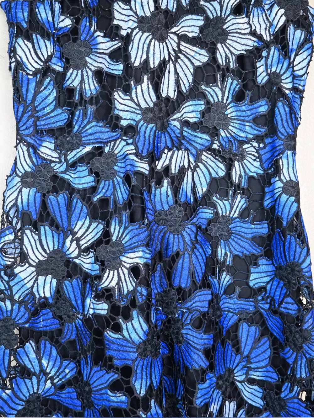 Elie Tahari Women's 4 Blue Black Floral Guipure Lace Sleeveless Dress - Picture 6 of 11